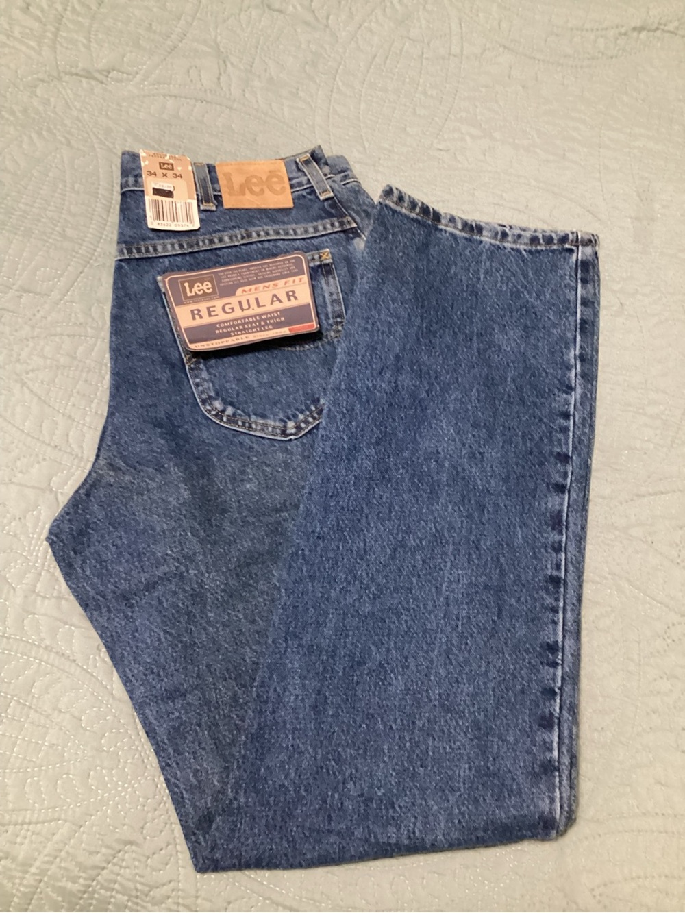 Lee Men’s Relaxed Fit Dark Blue Denim Jeans